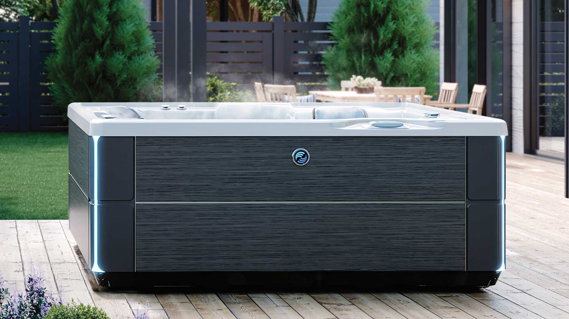 Highlife Whirlpool auf Holzterrasse