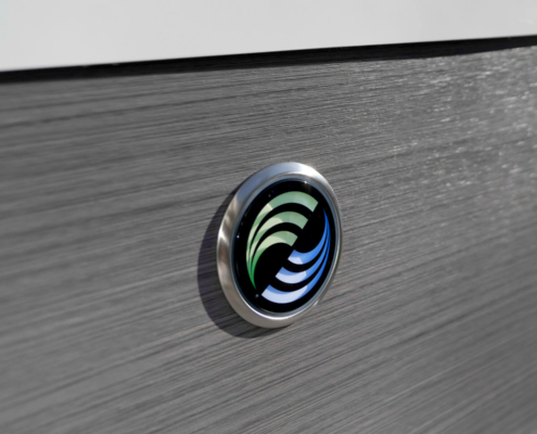 hot-spring-highlife-jetsetter-lx-alpinewhite-charcoal-badge